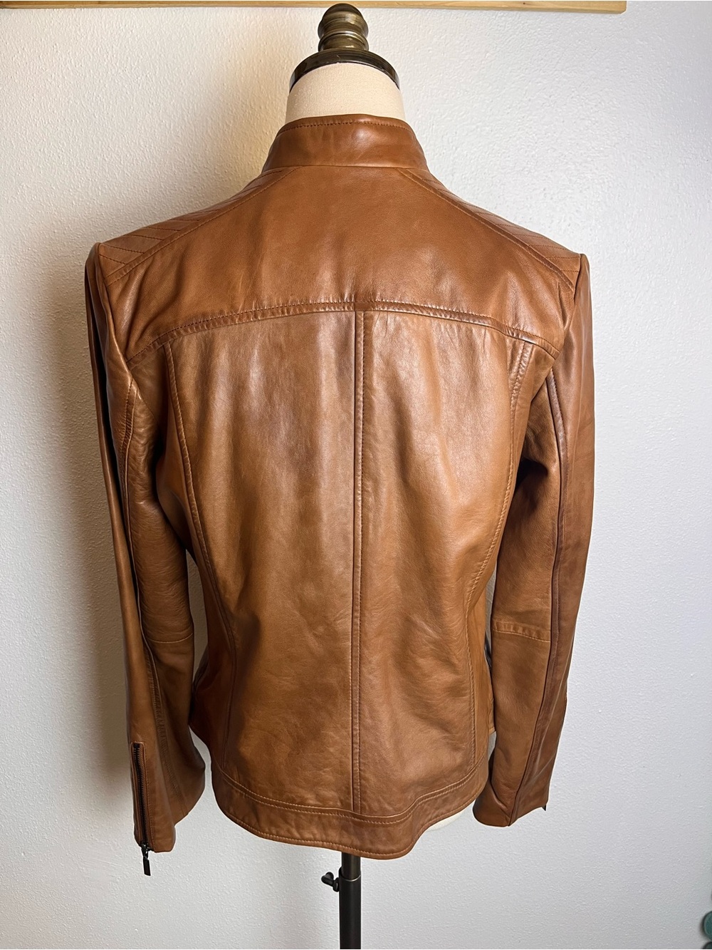 Bernardo Cognac 100% Leather Jacket - Picture 8 of 10
